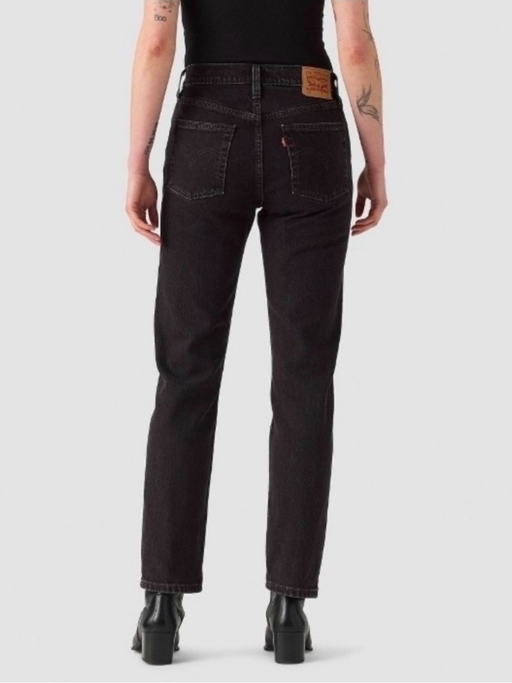Levi's High Rise Black Straight Leg Jeans - Picture 3 of 13